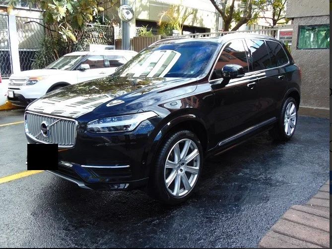 Volvo XC90 • 2017 • 85,000 km 1