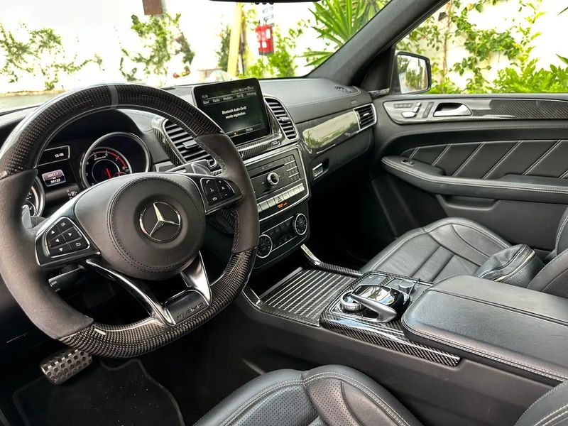 Mercedes-Benz GLE-Class • 2016 • 42,368 km 3