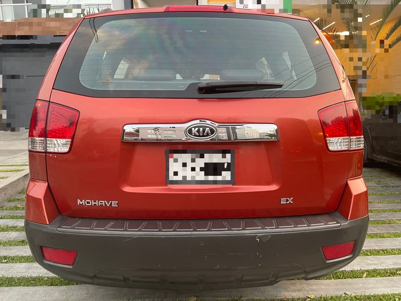 Kia Borrego • 2008 • 132,000 km 4