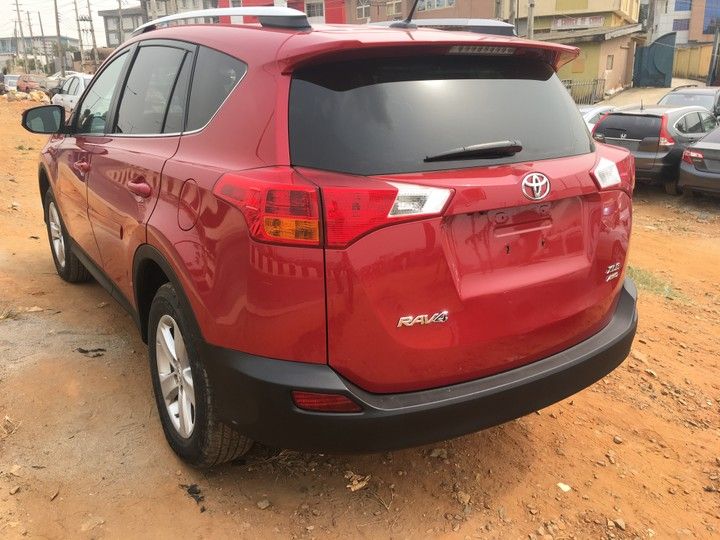 Toyota RAV4 • 2014 • 21 km 3