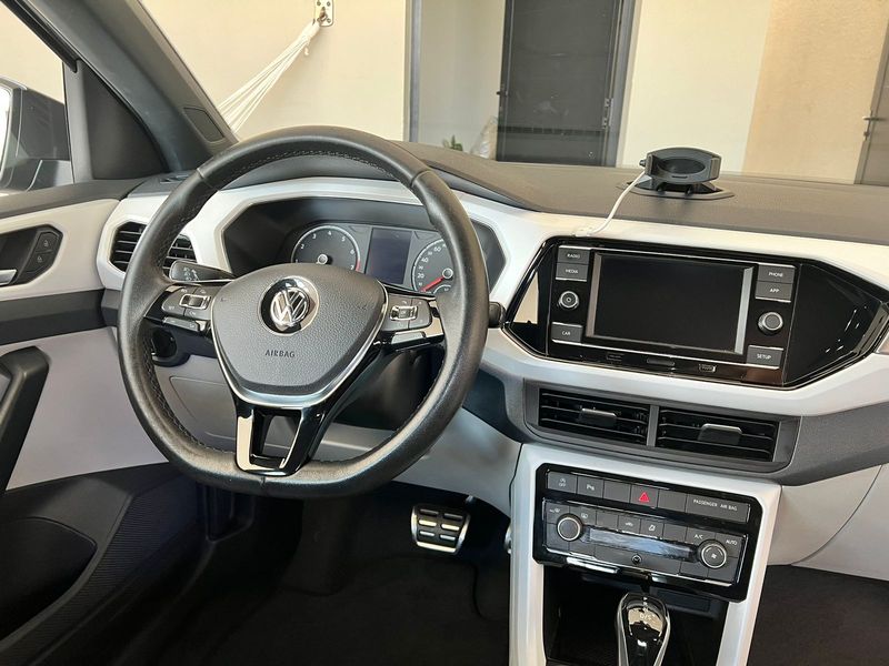 Volkswagen T-Cross • 2020 • 72,300 km 6