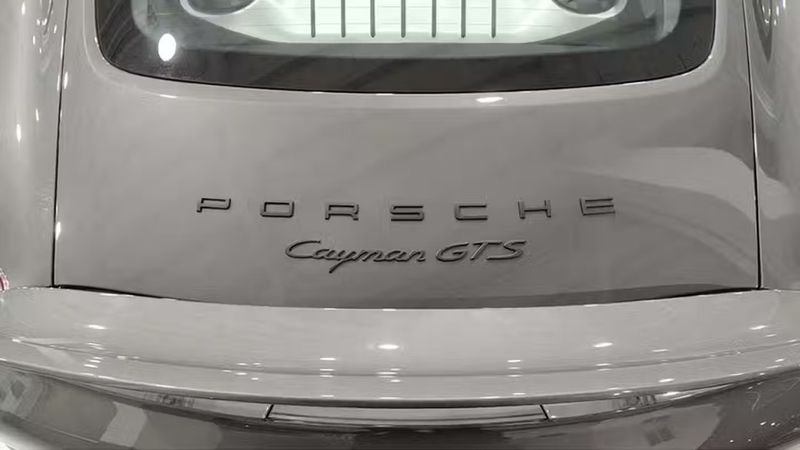 Porsche Cayman • 2015 • 68,000 km 9