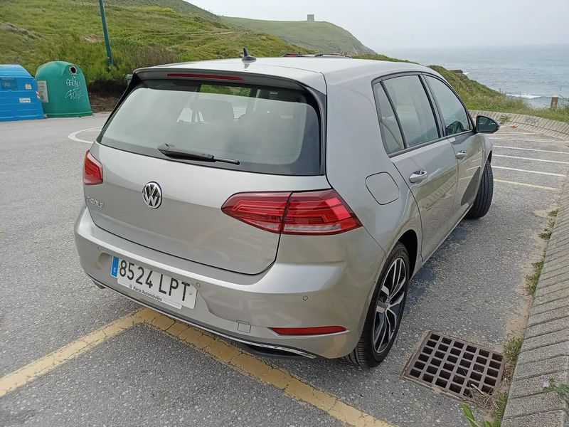 Volkswagen e-Golf • 2021 • 19,020 km 5