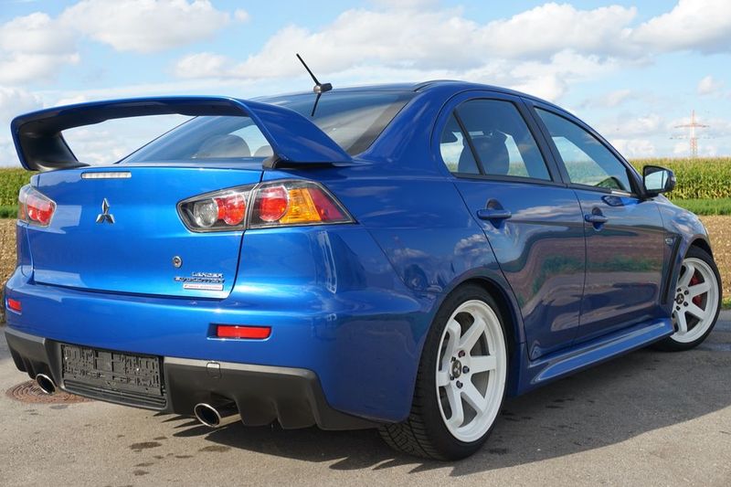 Mitsubishi Lancer • 2016 • 20,500 km 4