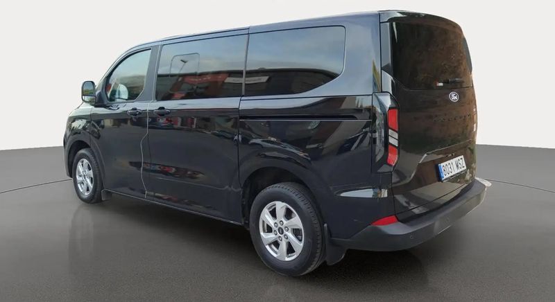 Ford Tourneo Custom • 2024 • 16,902 km 3