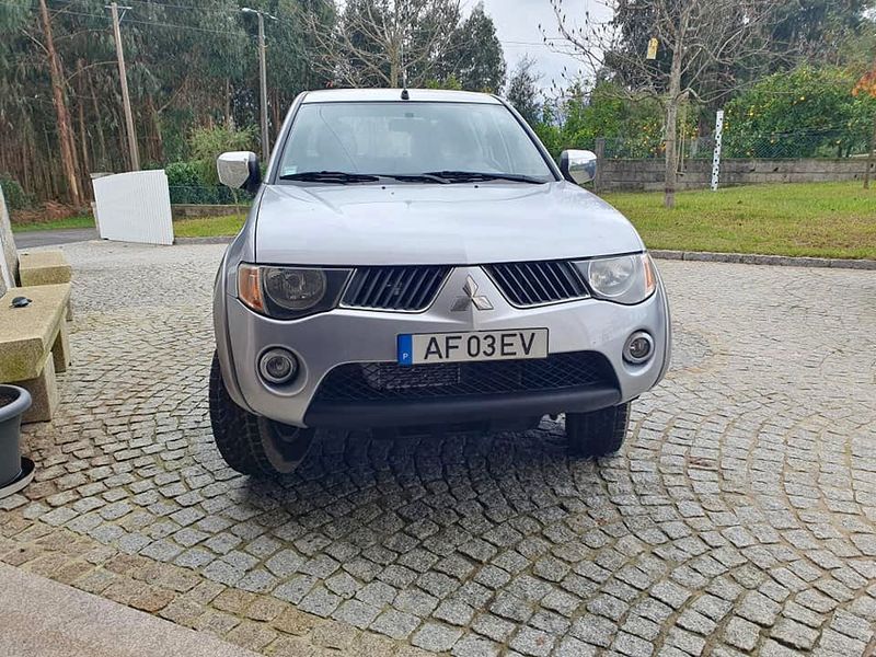 Mitsubishi L200 • 2007 • 171,000 km 1
