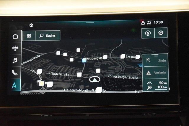 Audi e-tron • 2021 • 19,900 km 9