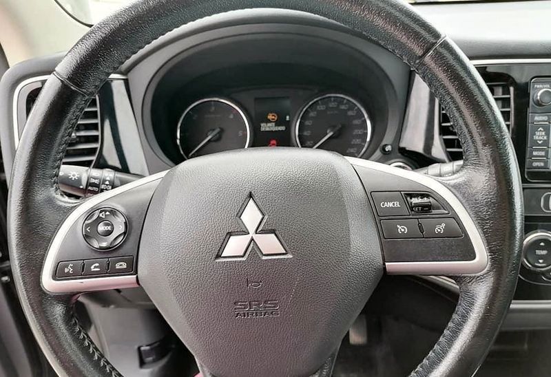 Mitsubishi Outlander • 2014 • 109,999 km 2