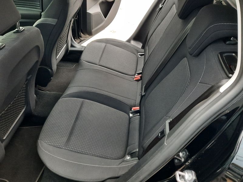 Ford Focus kombi • 2019 • 126,000 km 5