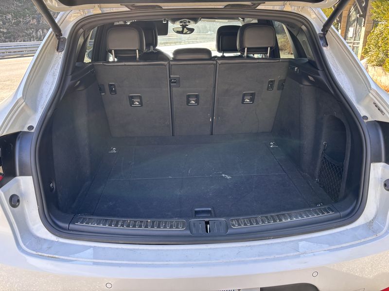 Porsche Macan • 2016 • 295,000 km 7