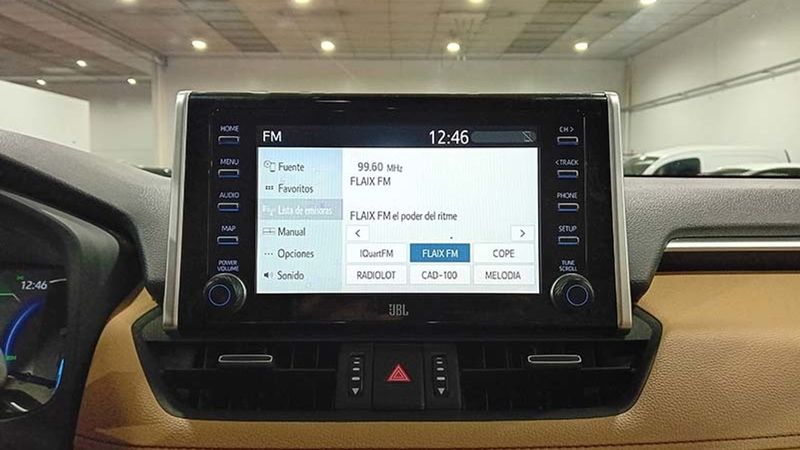 Toyota RAV4 Hybrid • 2020 • 10,501 km 11