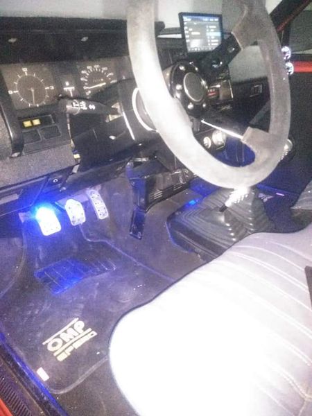 Datsun Stanza • 1986 • 60,000 km 4