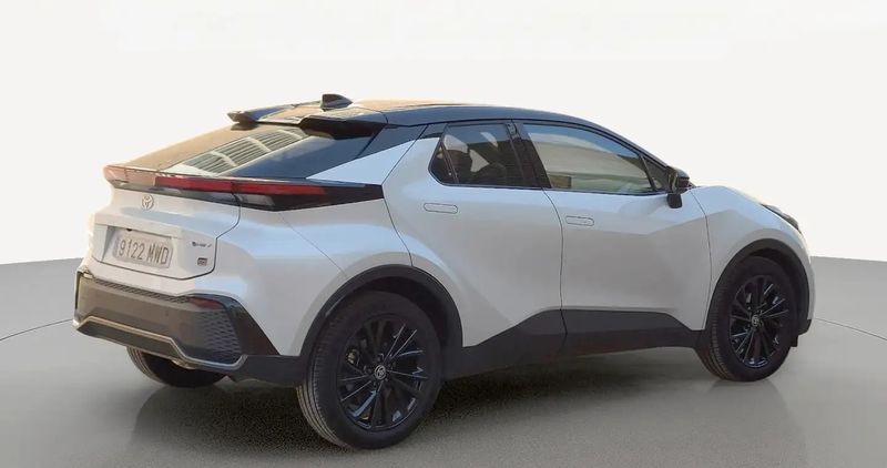 Toyota C-HR • 2024 • 16,609 km 4
