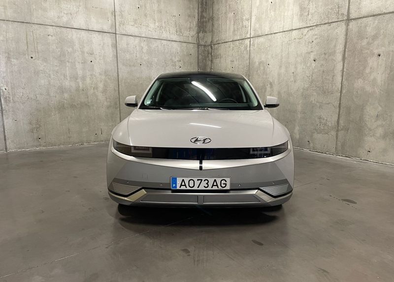 Hyundai Ioniq Electric • 2022 • 38,500 km 3