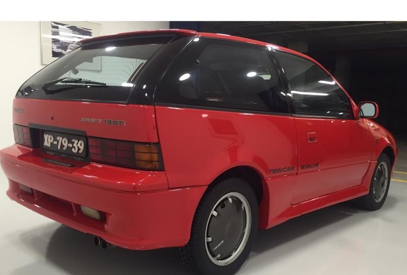 Suzuki Swift • 1991 • 81,000 km 2