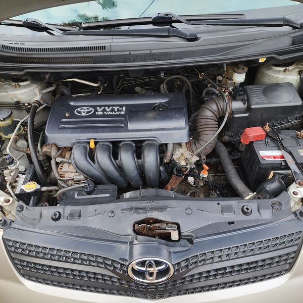 Toyota Corolla • 2002 • 139,000 km 1