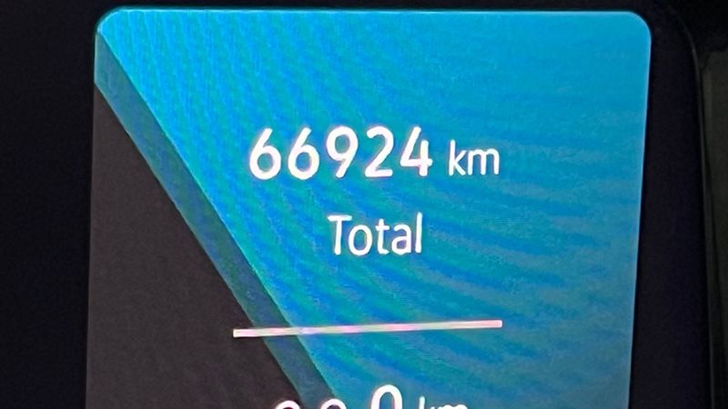 Volkswagen Golf • 2021 • 66,500 km 3