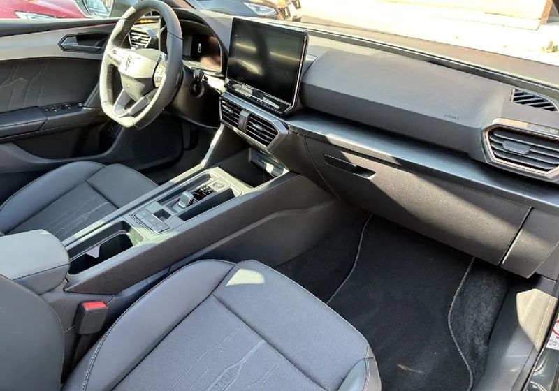 Seat Leon • 2023 • 11,000 km 13