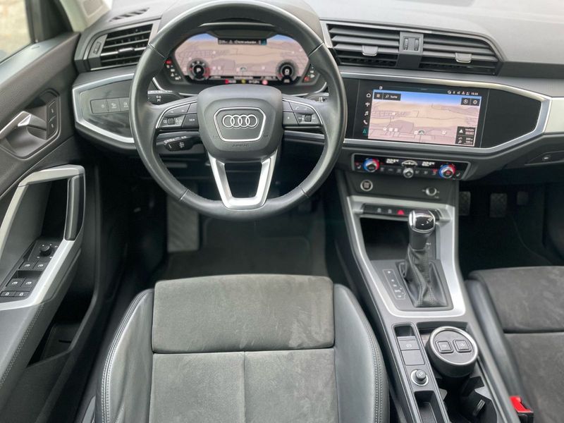 Audi Q3 • 2023 • 59,990 km 8
