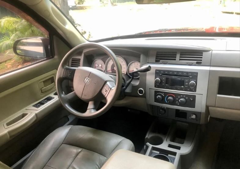 Dodge Dakota • 2008 • 160,000 km 4