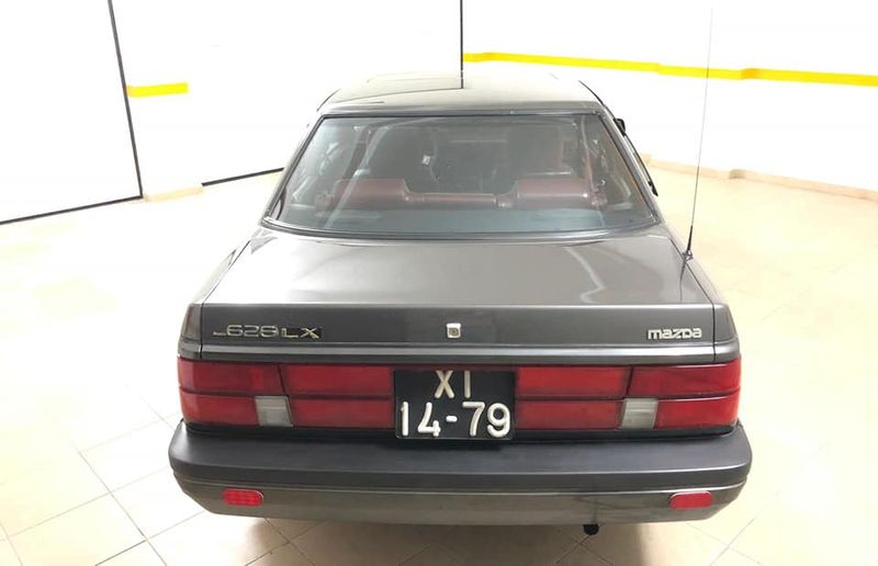 Mazda 626 • 1985 • 120,000 km 4