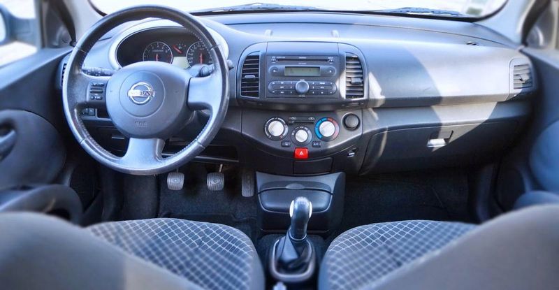Nissan Micra • 2006 • 180,000 km 3