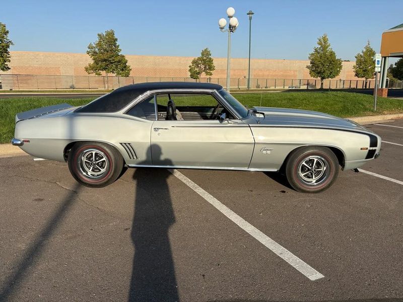 Chevrolet Camaro • 1969 • 145,000 km 28