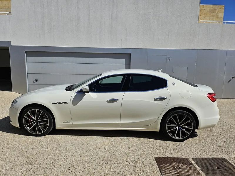 Maserati Ghibli • 2019 • 38,500 km 5