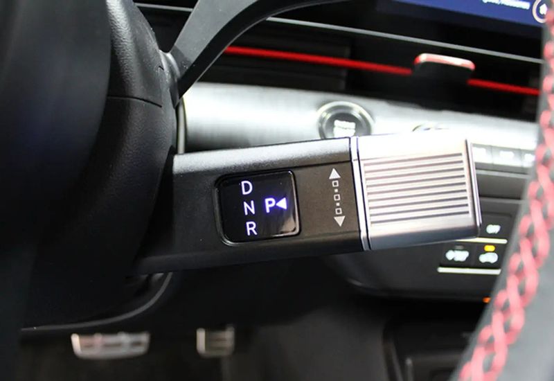 Hyundai Kona • 2023 • 11,569 km 4