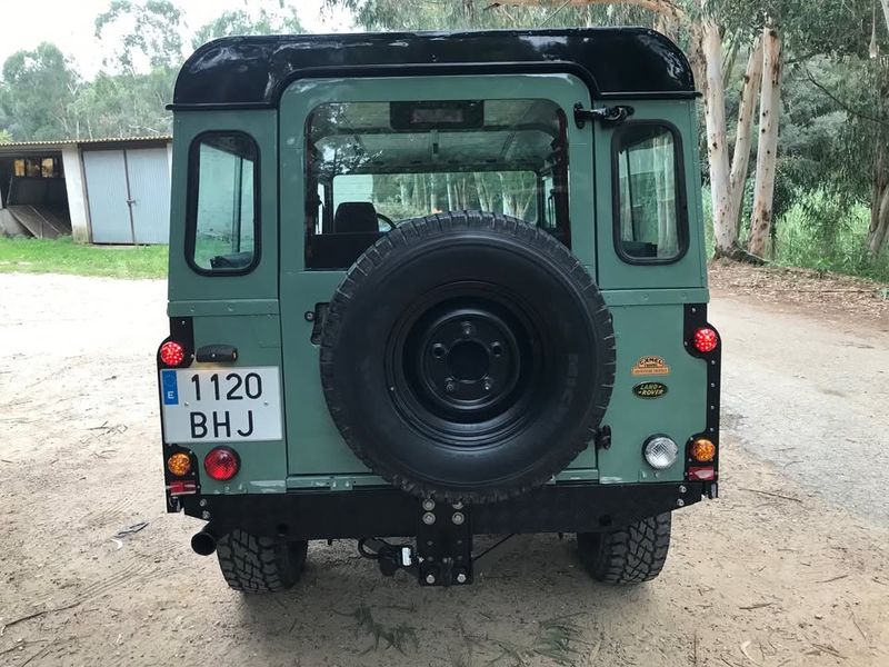 Land Rover Defender • 2001 • 124,000 km 5