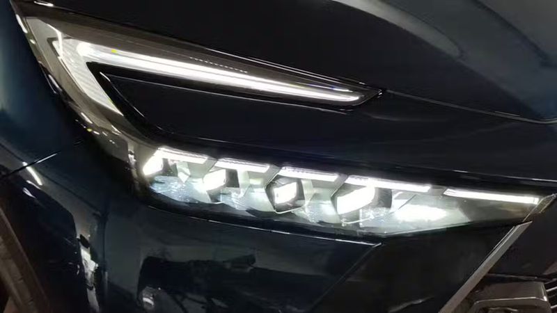 Toyota C-HR • 2024 • 5,350 km 21