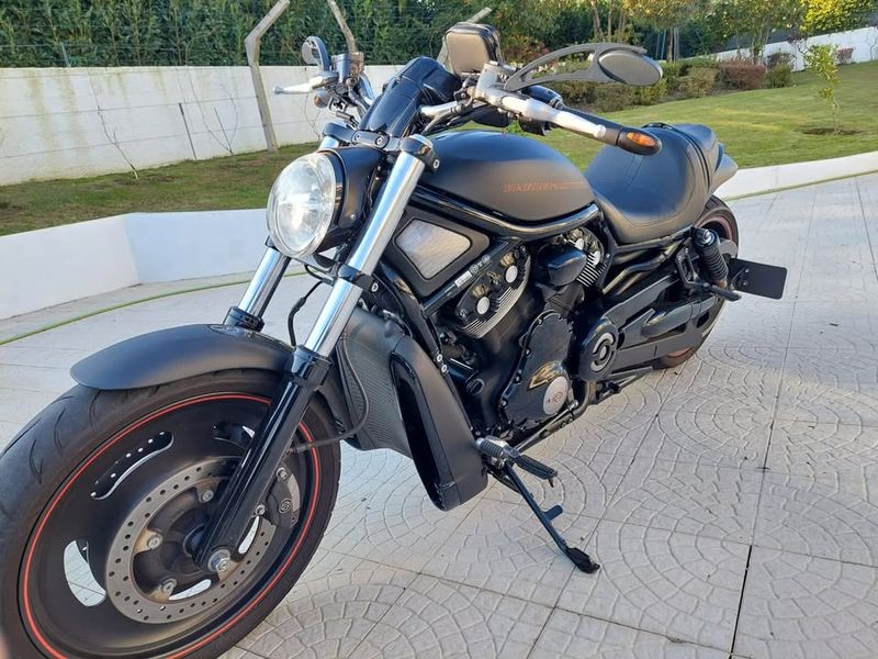 Harley Davidson v-rod • 2007 • 33,000 km 1