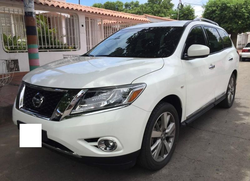 Nissan Pathfinder • 2015 • 100,000 km 1