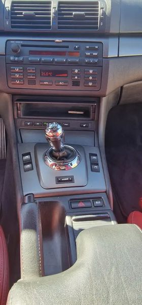 BMW M3 • 2004 • 186,000 km 4