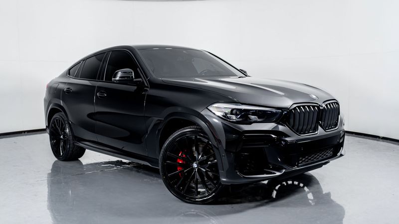 BMW X6 • 2022 • 12,037 km 1