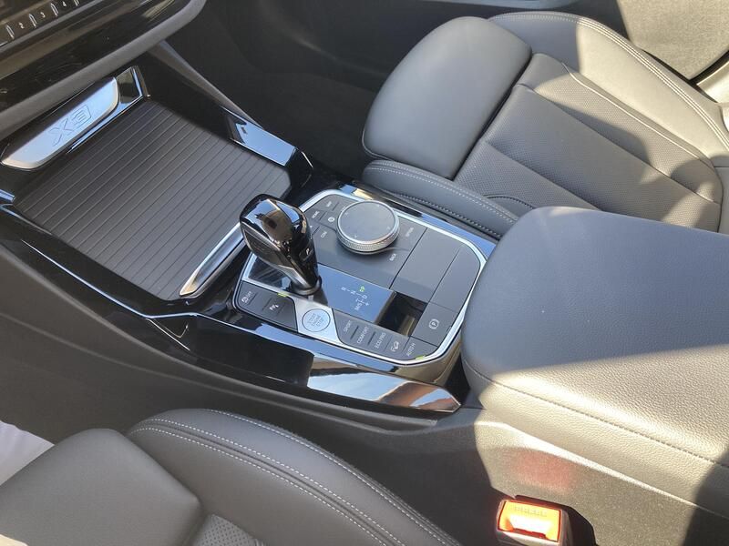 BMW X3 • 2024 • 26,558 km 13