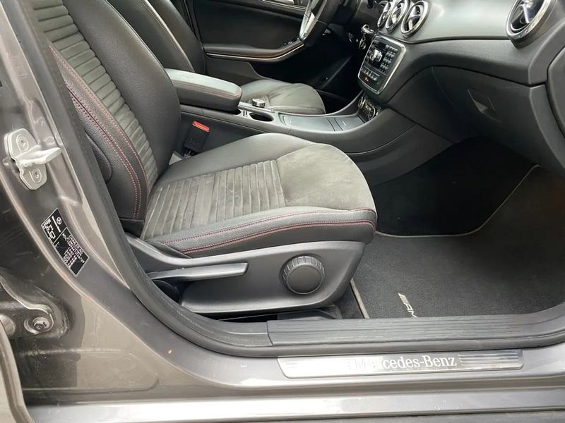 Mercedes-Benz GLA-Class • 2016 • 59,000 km 11