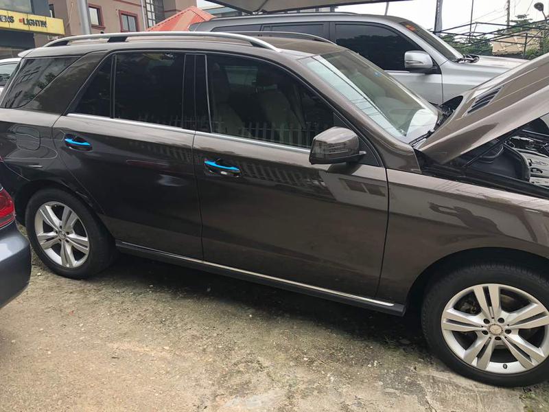 Mercedes-Benz 200 - 300 • 2013 • 34,654 km 5