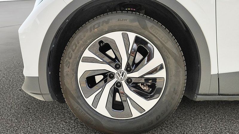 Volkswagen ID.4 • 2022 • 33,553 km 6