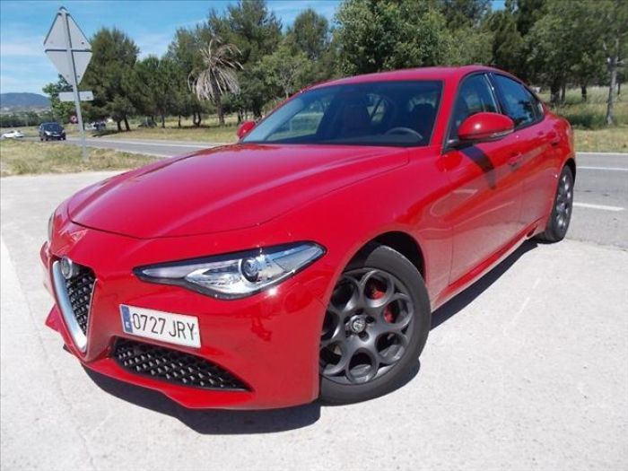 Alfa Romeo Giulia • 2016 • 119,850 km 1