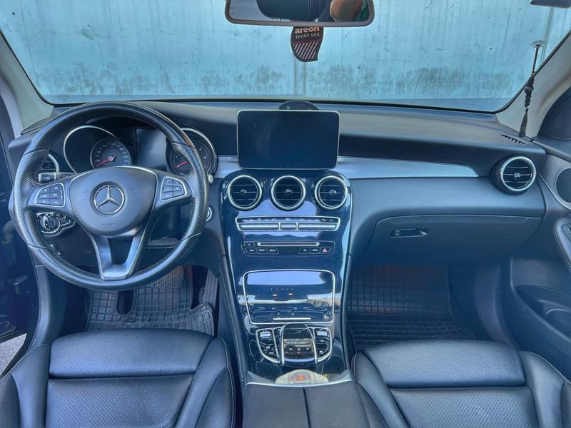 Mercedes-Benz GLC-Class • 2016 • 143,000 km 6