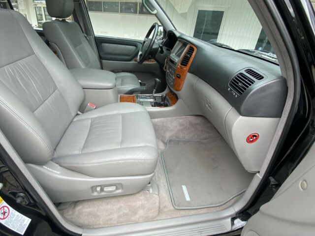Toyota Land Cruiser • 2004 • 135,815 km 11