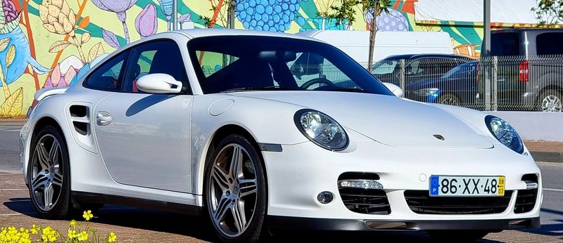 Porsche 911 • 2008 • 93,945 km 1