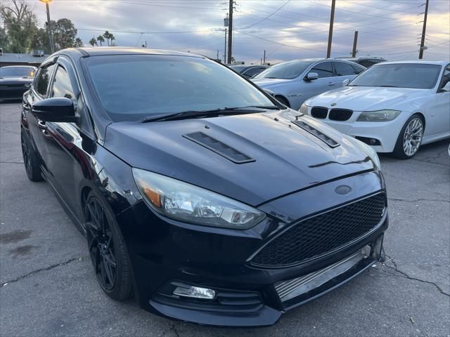 Ford Focus • 2016 • 12,157 km 1