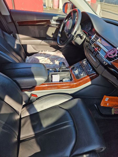 Audi A8 • 2013 • 192,400 km 3