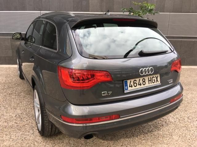 Audi Q7 • 2011 • 131,000 km 4