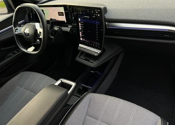 Renault Mégane • 2023 • 16,000 km 16