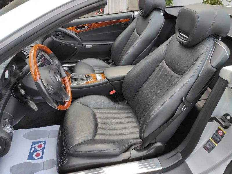 Mercedes-Benz SL-Class • 2008 • 41,000 km 6