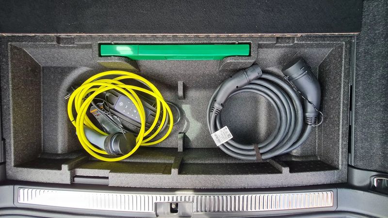 Škoda Superb • 2020 • 83,445 km 10