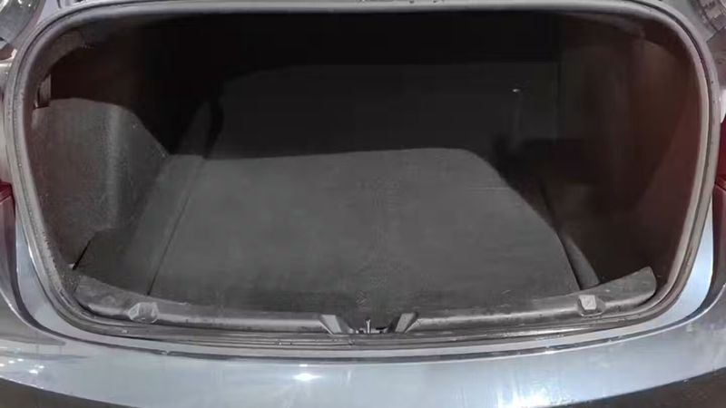 Tesla Model 3 • 2022 • 115,104 km 9